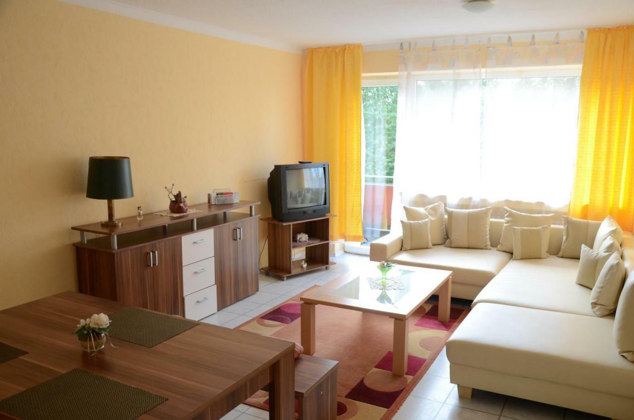 Ferienwohnungen In Moenchengladbach 外观 照片